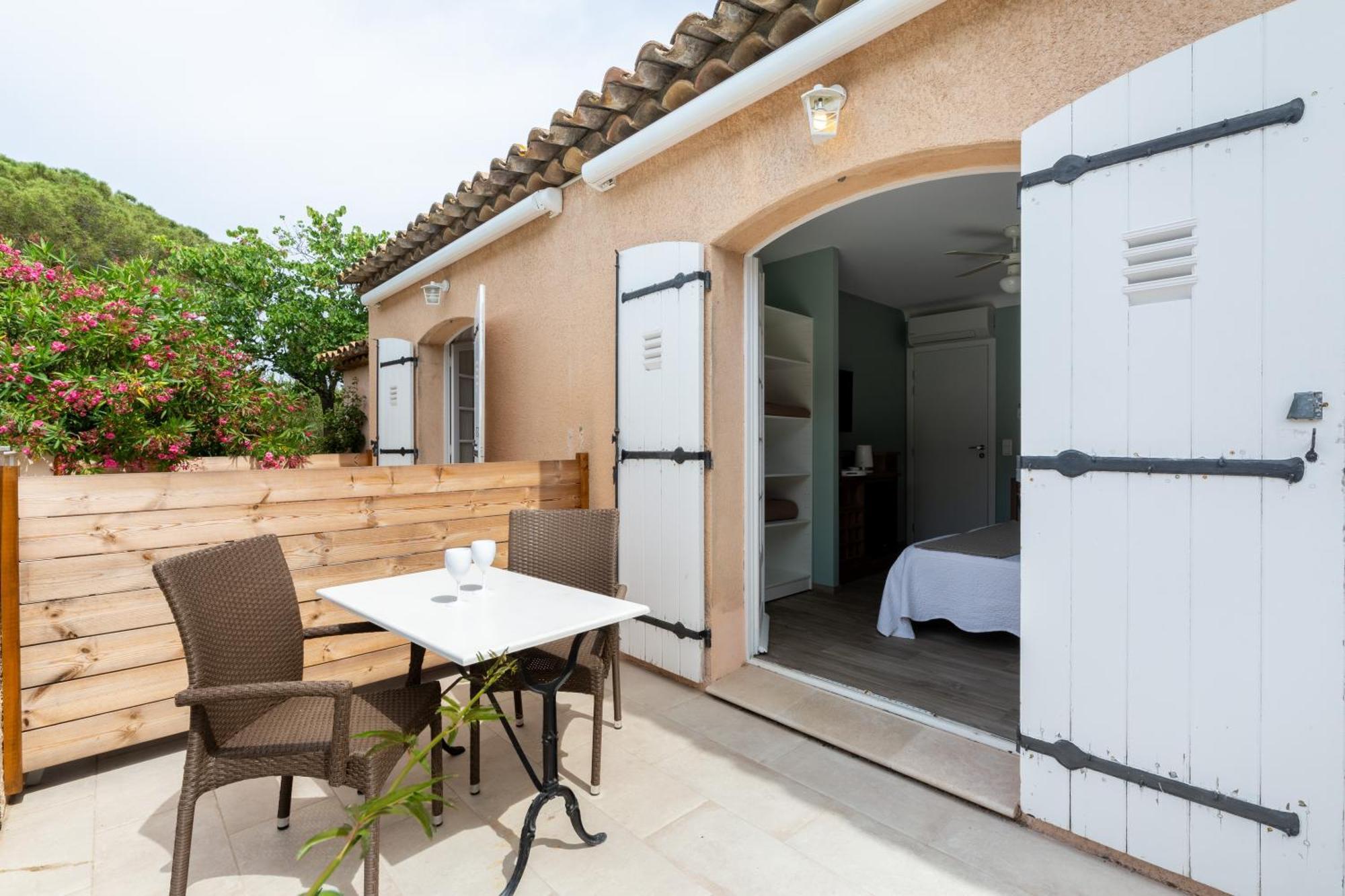 Chambres D'Hotes Les Amandiers Saint-Tropez Exterior photo